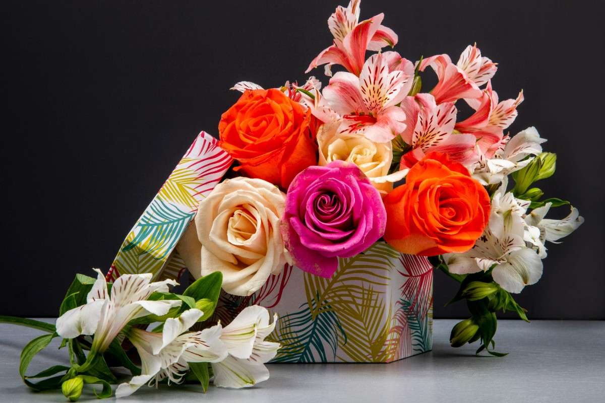 Romantic Bloom Gift Hamper